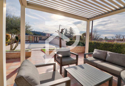 Villa - 82 m² - 5 pièces