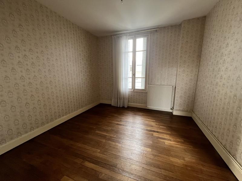 Appartement - 100 m² - 5 pièces