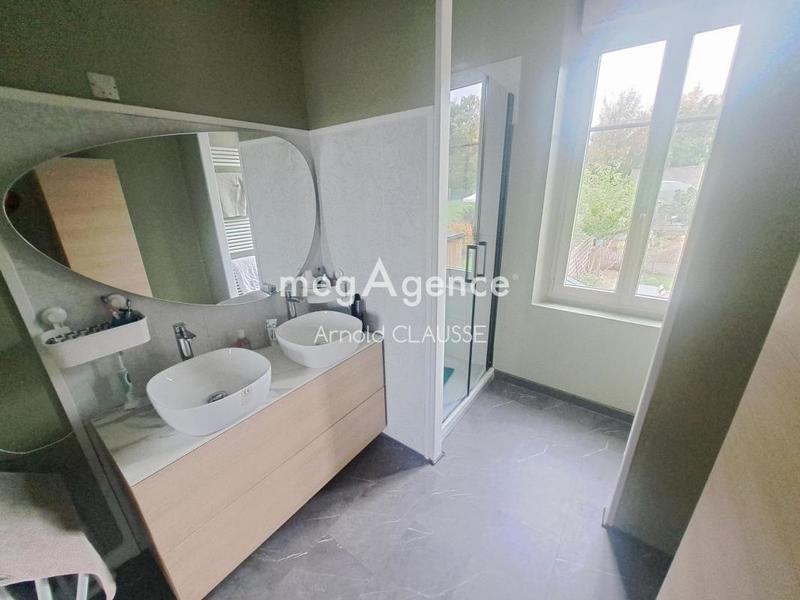 Maison - 217 m² - 11 pièces