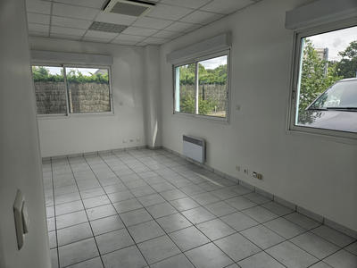 Bureau - 112 m²