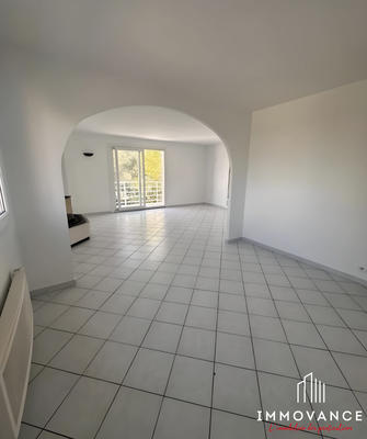 Appartement - 121 m² - 4 pièces