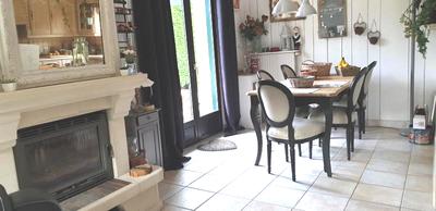 Maison - 93 m² - 5 pièces