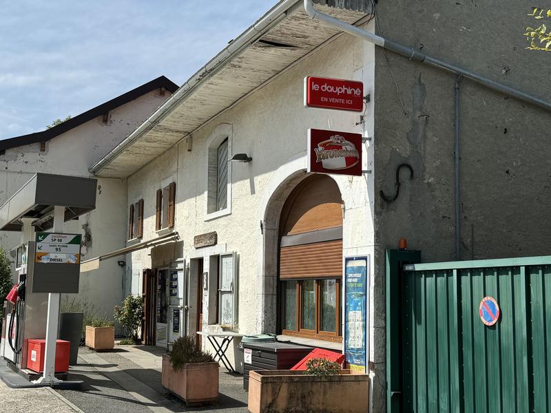 Immeuble mixte - 168 m² - 7 pièces