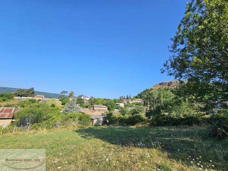 Terrain constructible - 1 280 m²