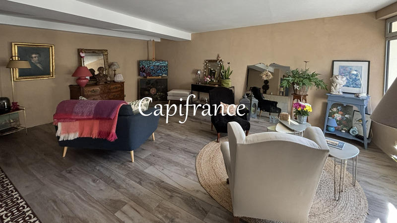 Maison bourgeoise - 228 m² - 5 pièces