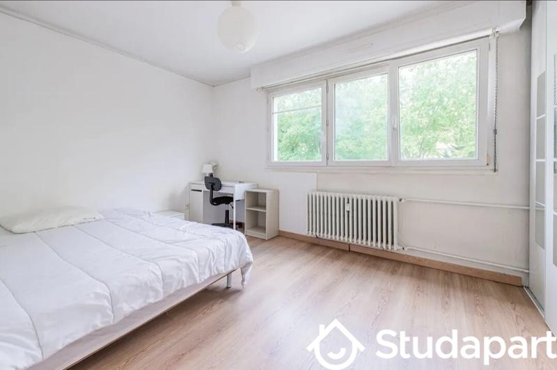 Chambre - 10 m² - 1 pièce