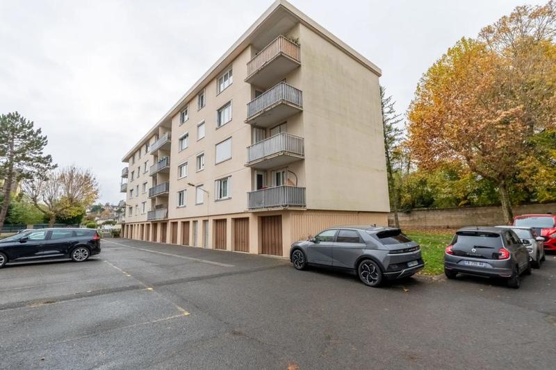 Appartement - 84 m² - 4 pièces