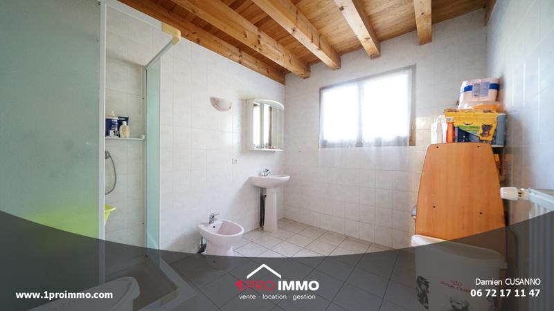 Maison - 200 m² - 5 pièces