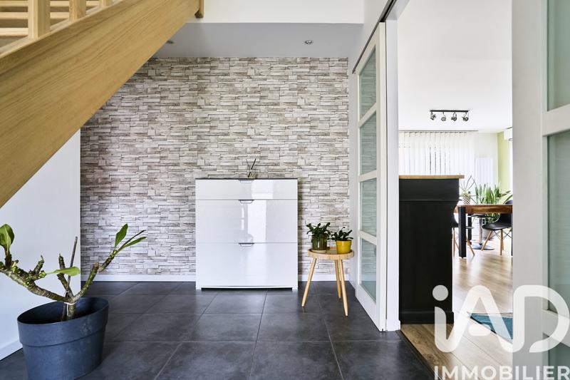 Maison - 122 m² - 6 pièces