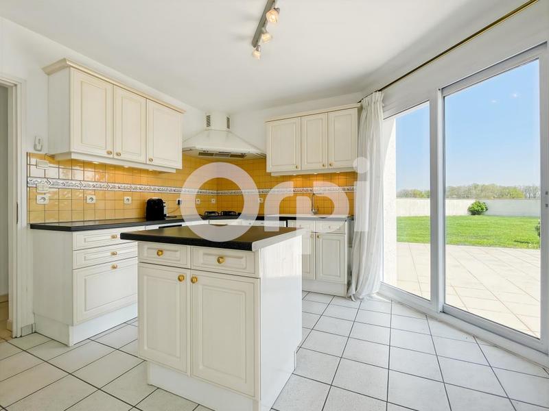 Maison - 177 m² - 6 pièces