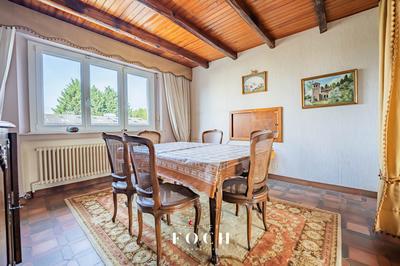 Maison - 143 m² - 7 pièces