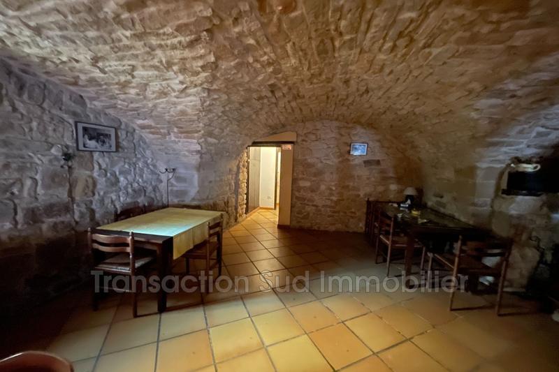 Maison - 640 m² - 16 pièces