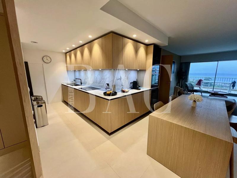 Appartement - 105 m² - 4 pièces