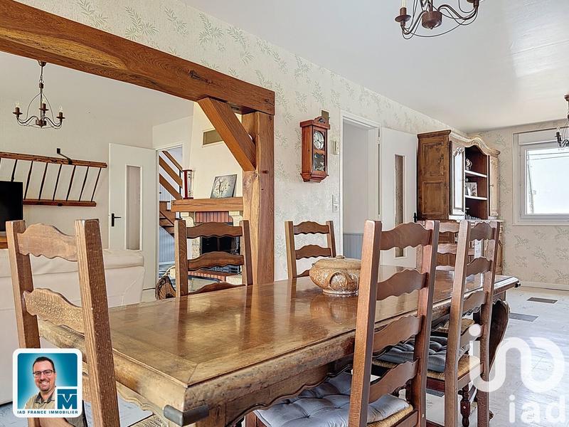 Maison - 143 m² - 8 pièces