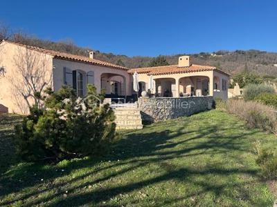 Maison - 145 m² - 5 pièces