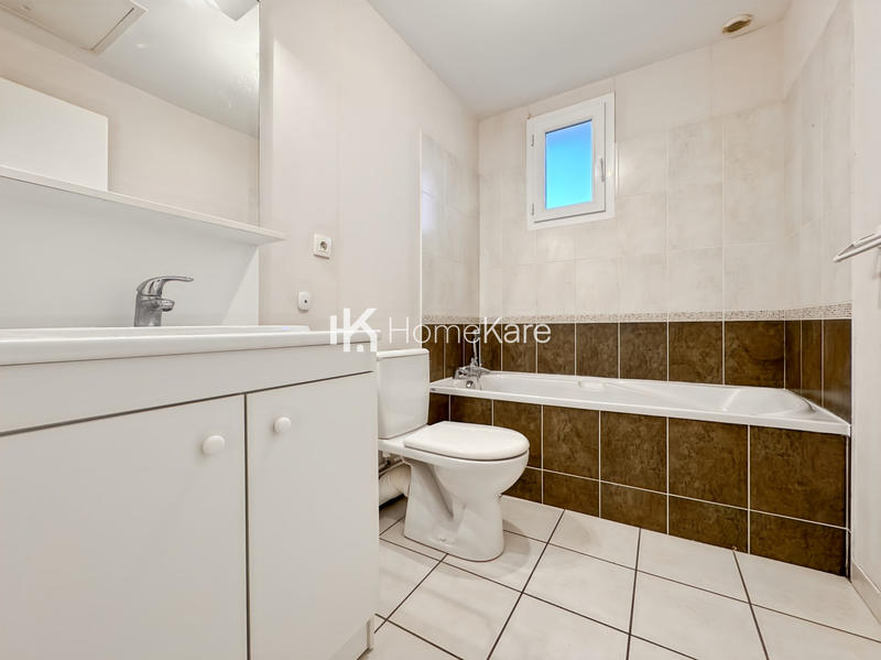 Maison - 102 m² - 5 pièces