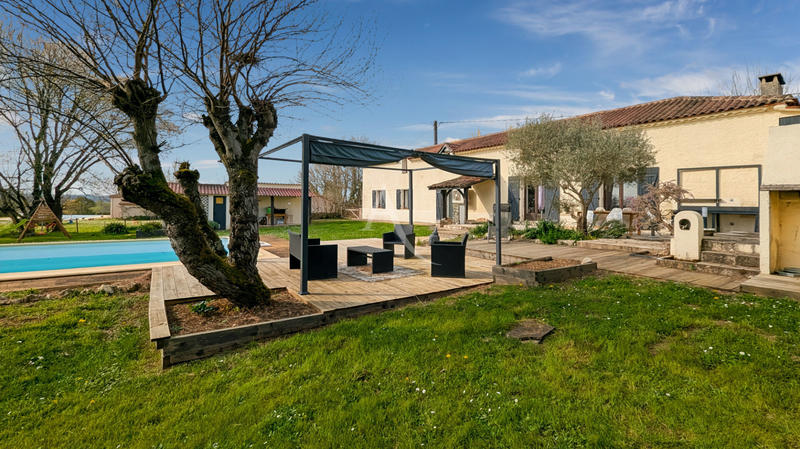 Maison - 190 m² - 7 pièces