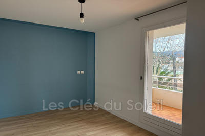Appartement - 105 m² - 5 pièces
