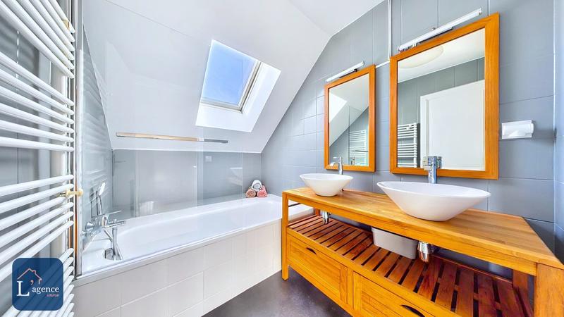 Maison - 118 m² - 6 pièces