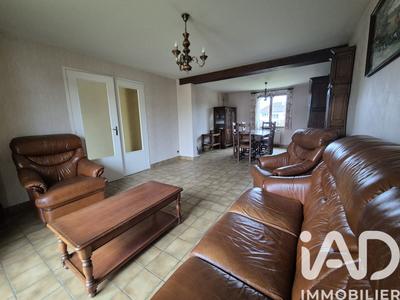 Maison - 143 m² - 7 pièces