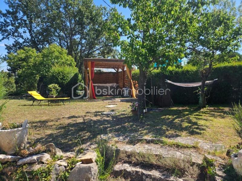 Maison traditionnelle - 200 m² - 6 pièces