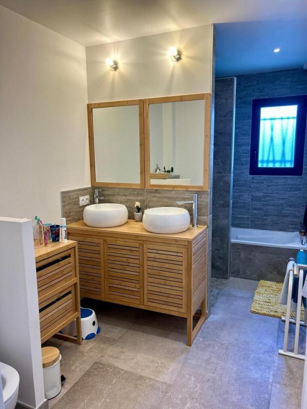 Villa - 127 m² - 6 pièces