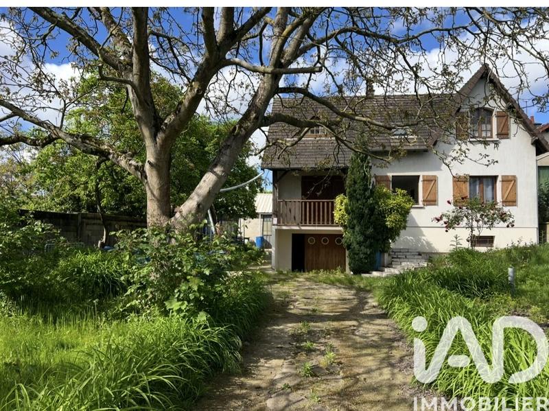 Maison - 110 m² - 5 pièces