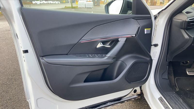 Peugeot 2008 1.5 BlueHDi 130 Eat8 Gt-Line - Automatique Toit ouvrant