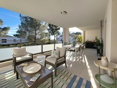 Appartement - 107 m² - 3 pièces