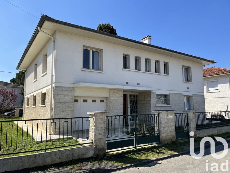 Maison - 205 m² - 6 pièces