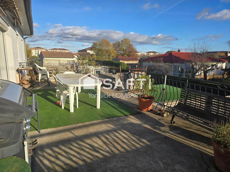 Maison - 199 m² - 8 pièces