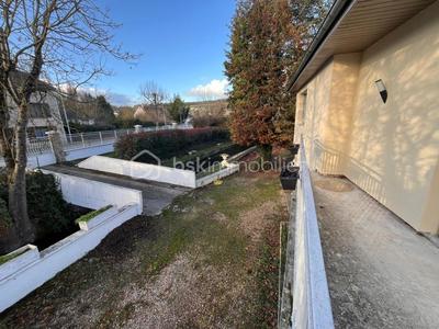 Maison - 152 m² - 7 pièces