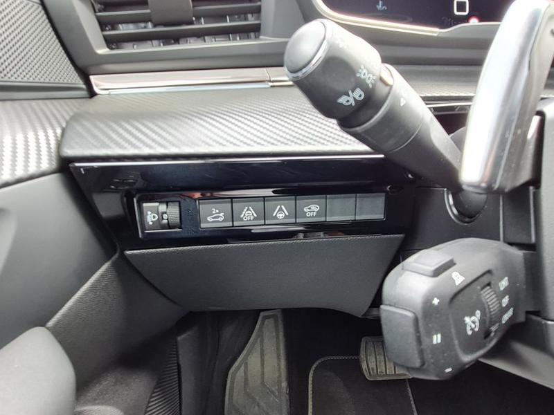 Peugeot 508 Allure Pack 180 Ch Eat8 1.6i Puretech