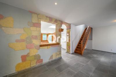 Maison - 90 m² - 3 pièces