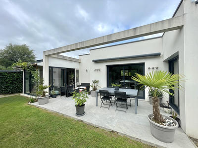 Maison - 150 m² - 6 pièces