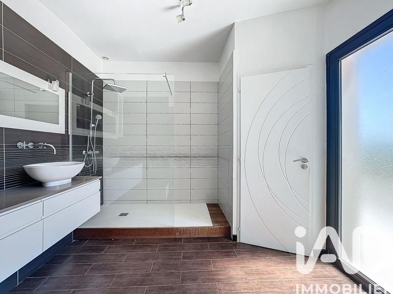 Maison - 166 m² - 6 pièces