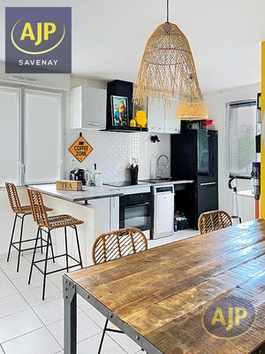 Maison - 102 m² - 5 pièces