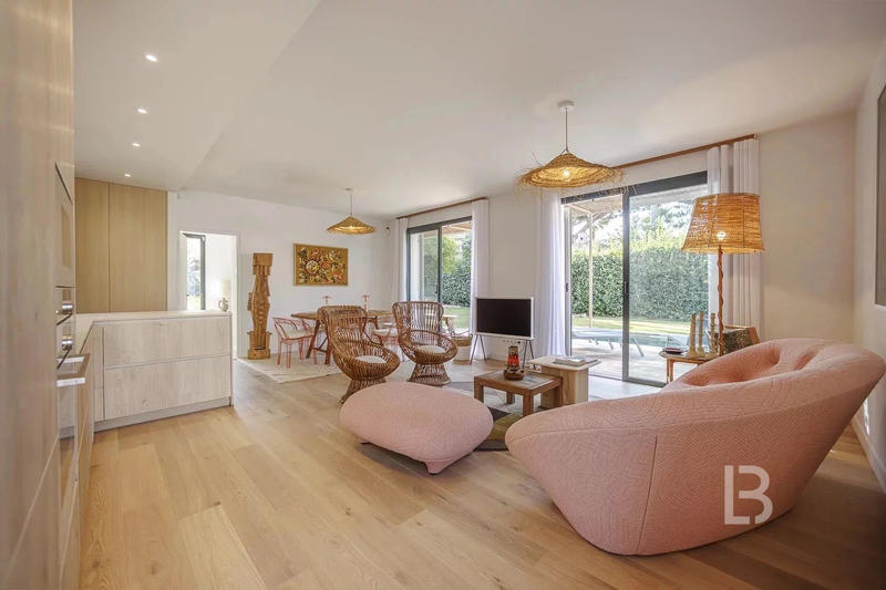 Villa - 163 m² - 5 pièces