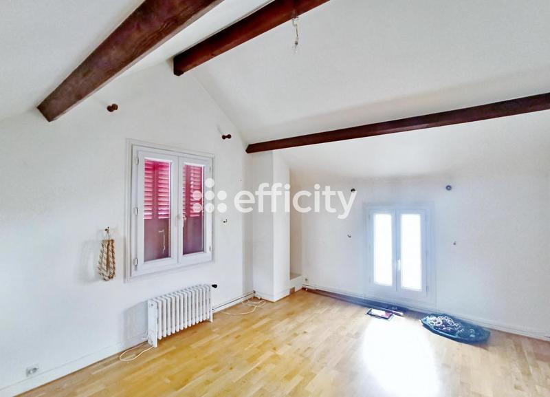 Maison - 135 m² - 6 pièces