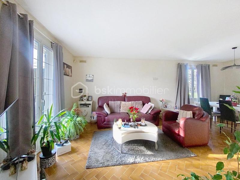 Maison traditionnelle - 112 m² - 6 pièces