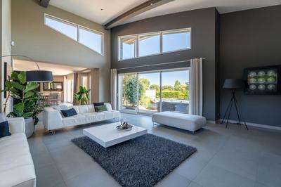 Maison - 254 m² - 6 pièces