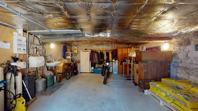 Maison - 240 m² - 5 pièces