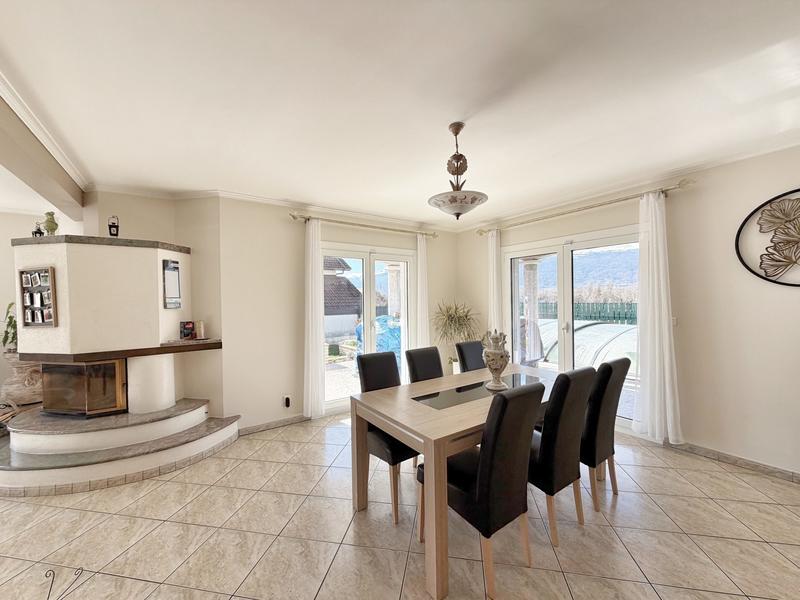 Maison - 206 m² - 6 pièces