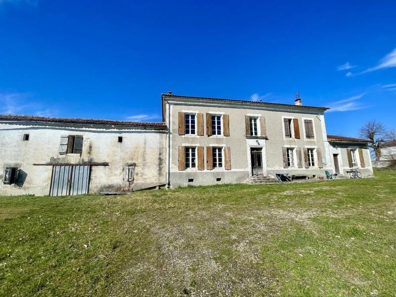 Maison de maîtres - 207 m² - 8 pièces