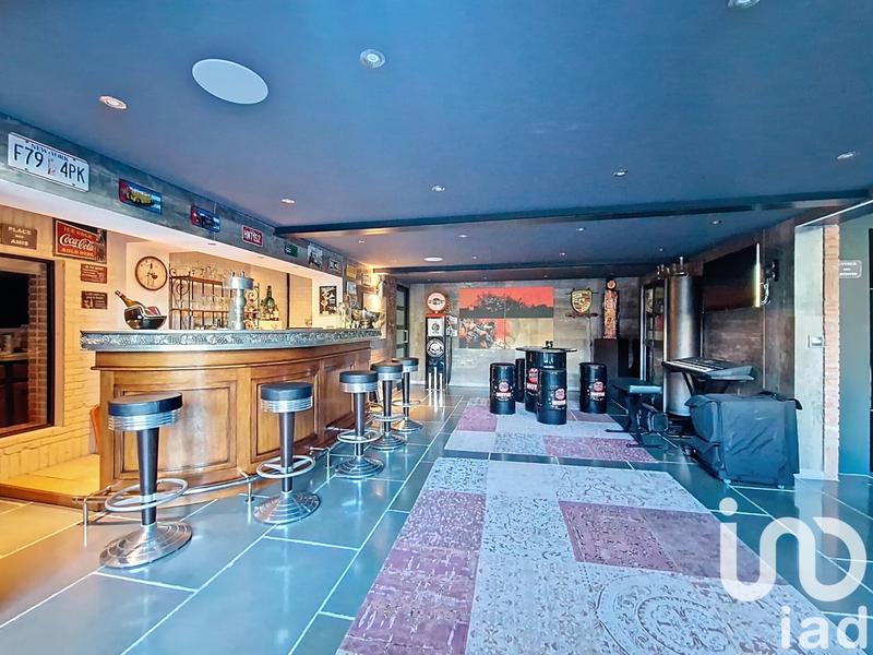 Maison de maîtres - 750 m² - 14 pièces