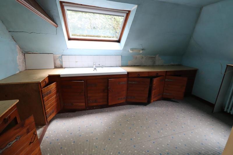 Maison - 247 m² - 11 pièces