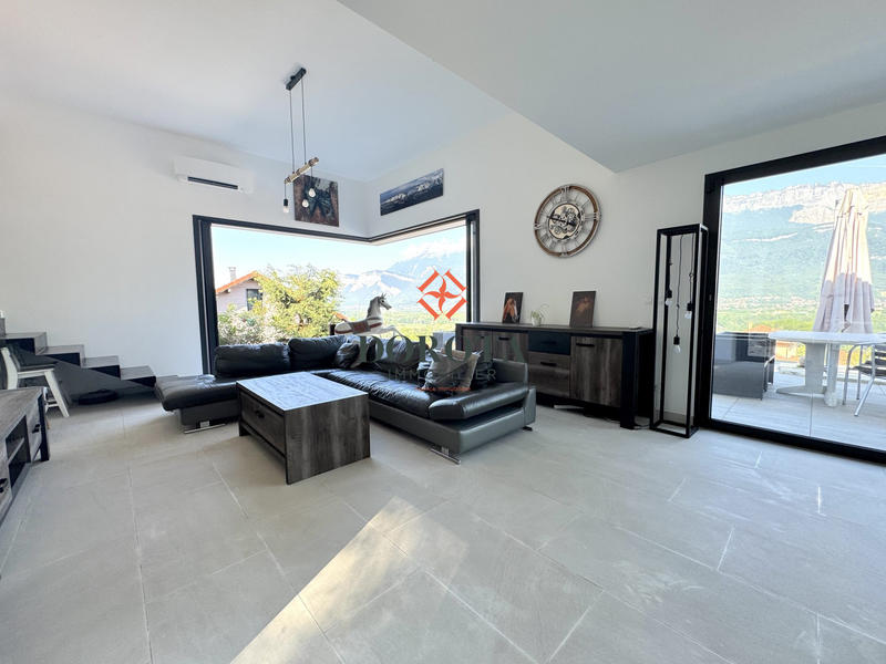 Maison contemporaine - 154 m² - 6 pièces