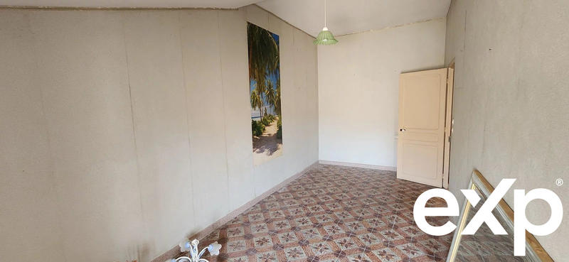 Maison - 255 m² - 9 pièces