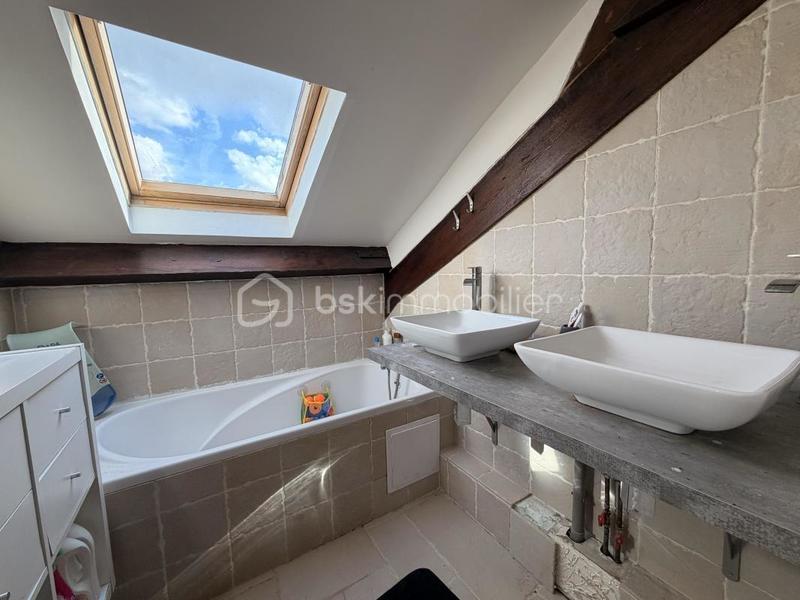 Appartement - 94 m² - 3 pièces