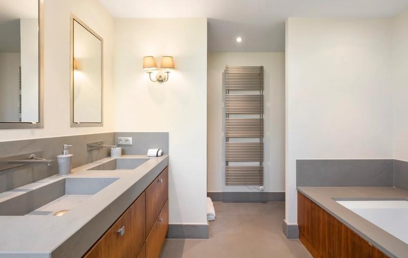 Villa - 350 m² - 9 pièces